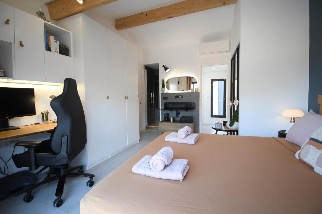 Maison De Village Renovee ! 르그로뒤후아 외부 사진